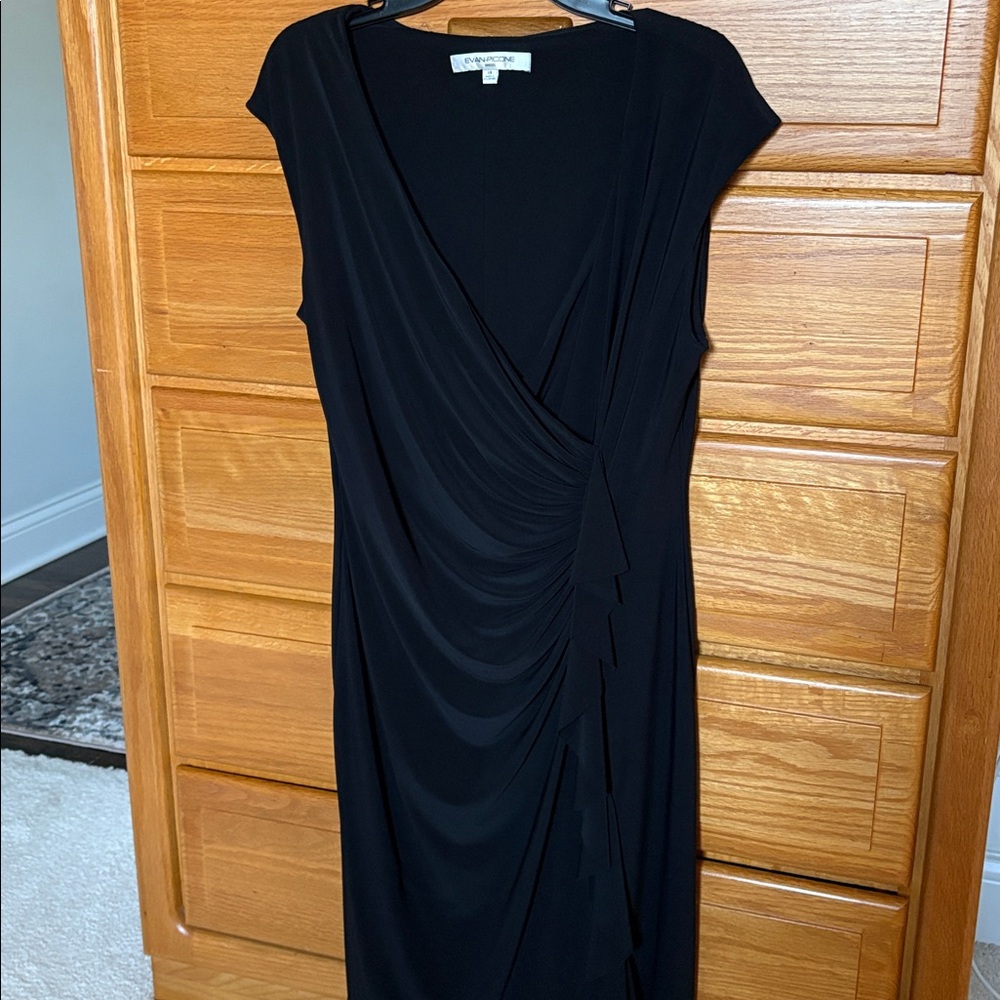Flattering Evan Picone Black V-neckline Cocktail Dress Size 14
